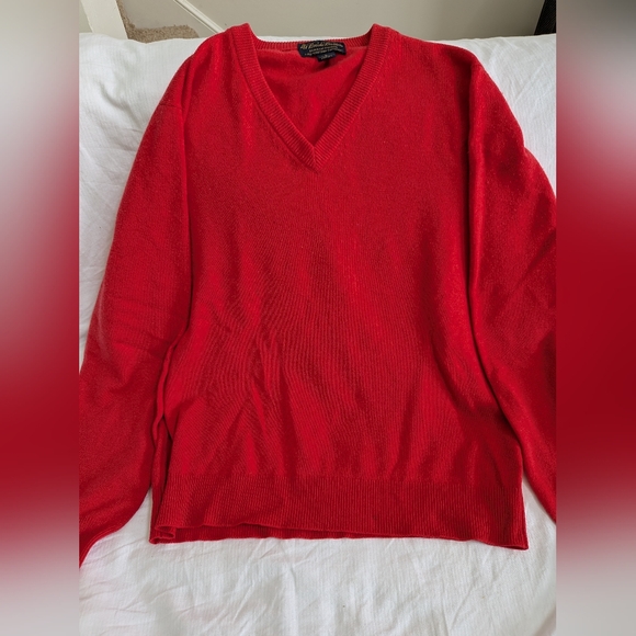 Brooks Brothers 3 Ply Cashmere Red V Neck Sweater W/Scottish Mill Todd &Duncan
